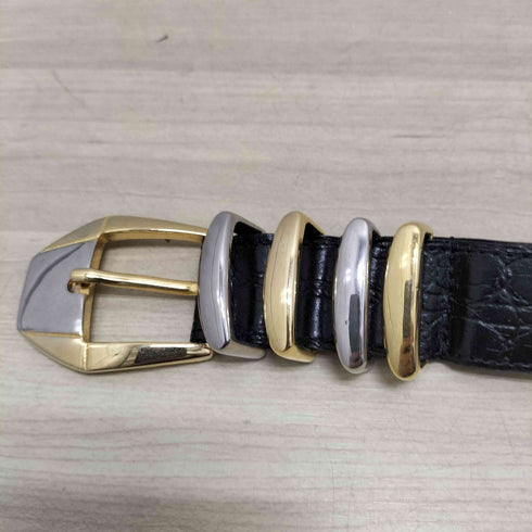 ジャンニヴェルサーチ GIANNI VERSACE MADE IN ITALY 4連ループレザーベルト メンズ